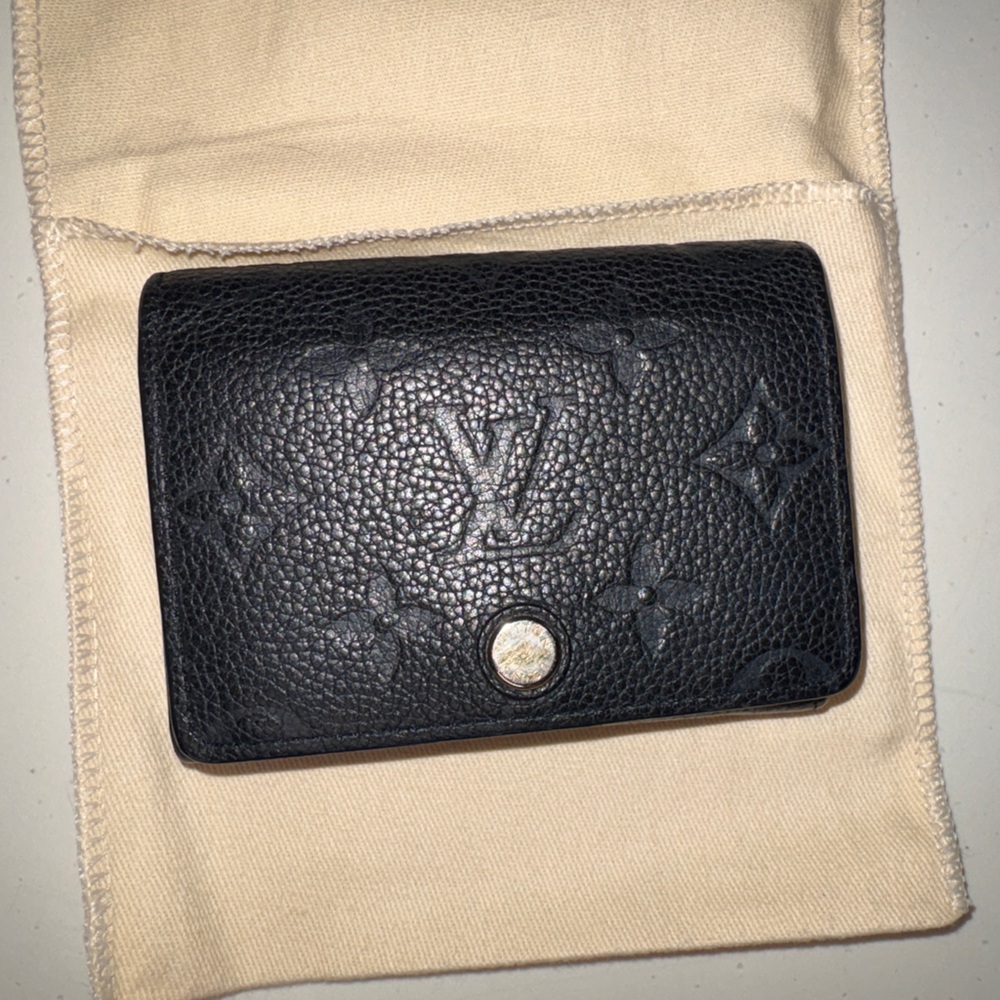 LOUIS VUITTON BLACK CARD WALLET